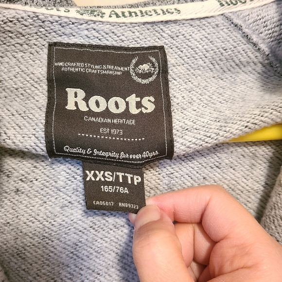 Roots zip up  Hoodie - Picture 3 of 4